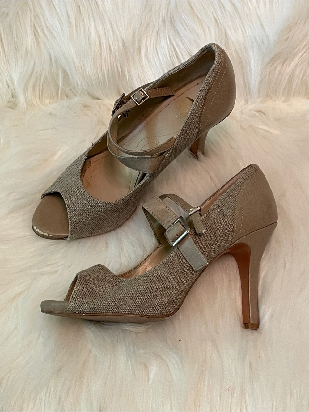 Tahari Taupe Open-Toe 2 Tone Mary Jane Heels with Buckle